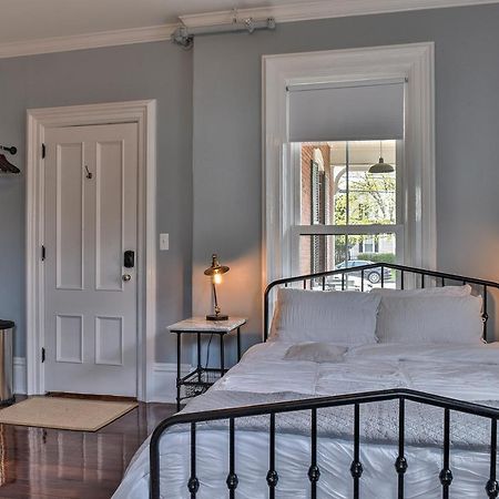 The Burrell House Hotel Keene Buitenkant foto