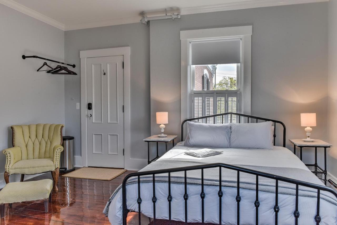 The Burrell House Hotel Keene Buitenkant foto